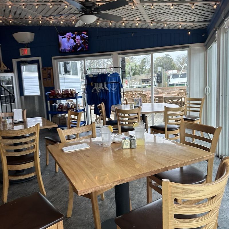 Driftwood Diner - Shady Side