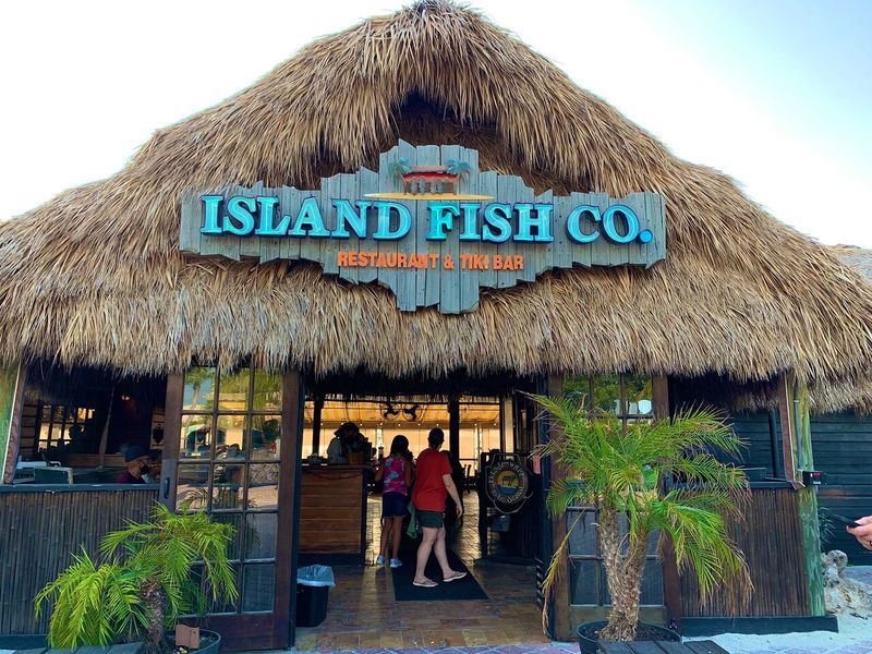 Island Fish Co. Tiki Bar – Marathon