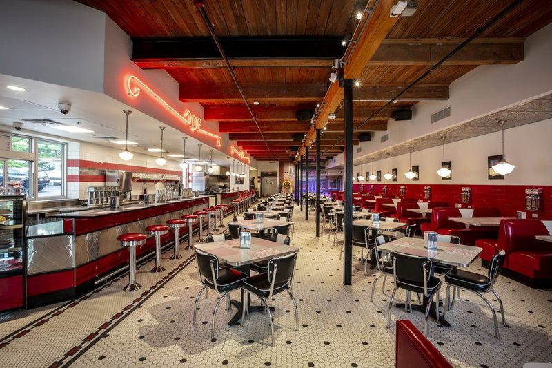 Hi-Way Diner (Lincoln)