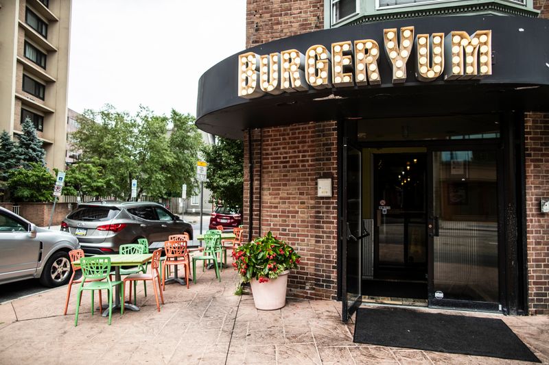 Burger Yum (Harrisburg)