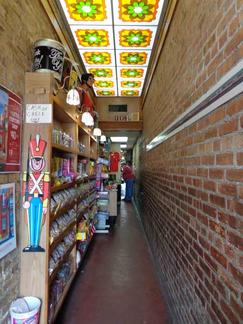 The Little Popcorn Store: Wheaton's Six-Foot-Wide Wonder