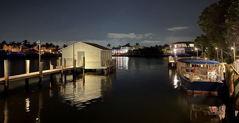Cap's Place (Lighthouse Point)