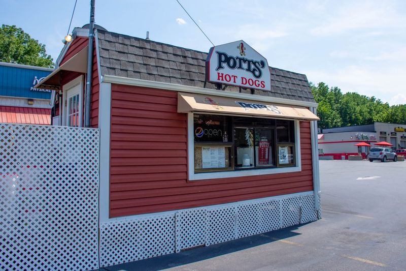 Potts' Hot Dogs